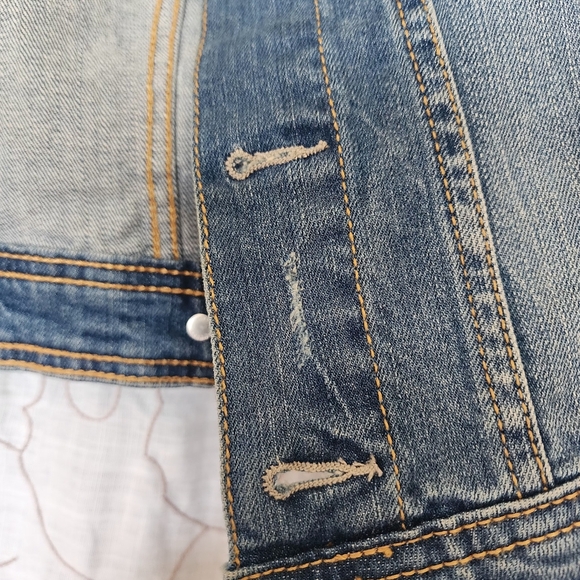 Distressed Denim Jacket - Picture 5 of 7